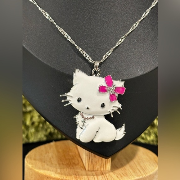 Sanrio’s Charmmy Kitty 18inch Necklace Gift Set - Picture 4 of 4